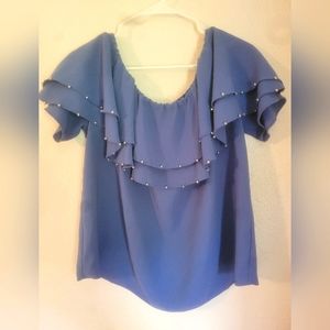 Jennifer Lopez off the shoulders